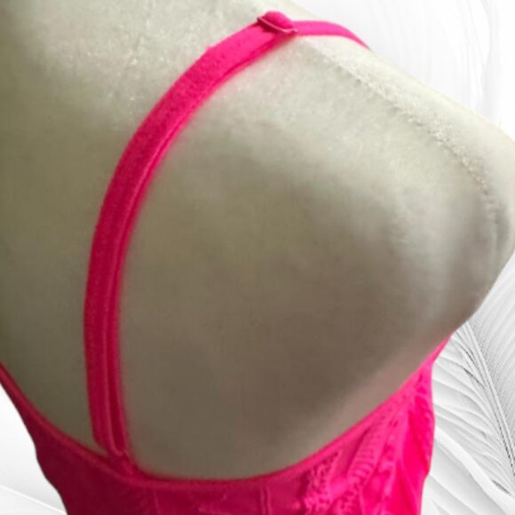 Women’s Hot Pink Textured Knit Tank Top Size L - Picture 4 of 6